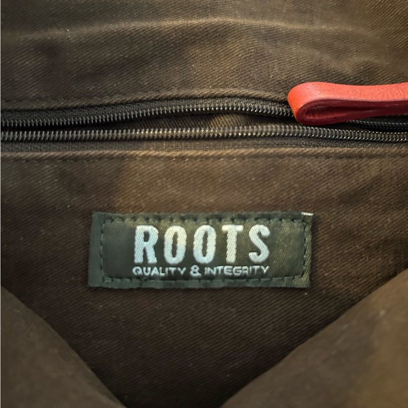 Vintage Roots Baguette Bag in red leather - Picture 3 of 4